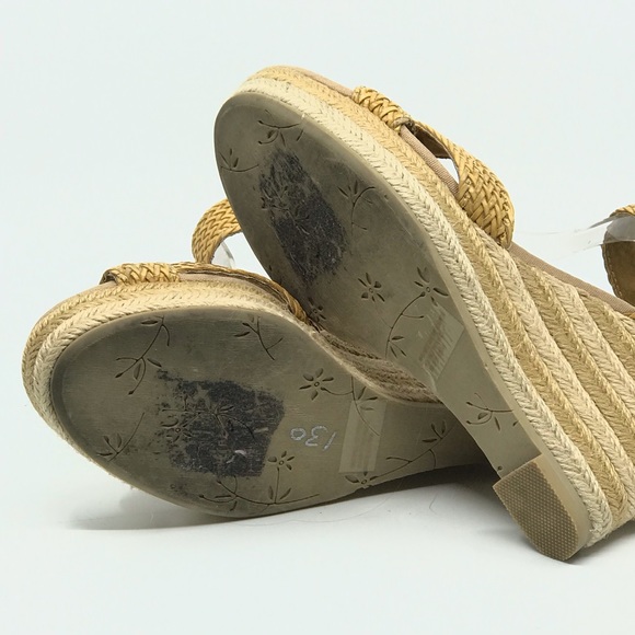 REPORT TAN WOVEN LEATER WEDGE SANDAL - Picture 7 of 8